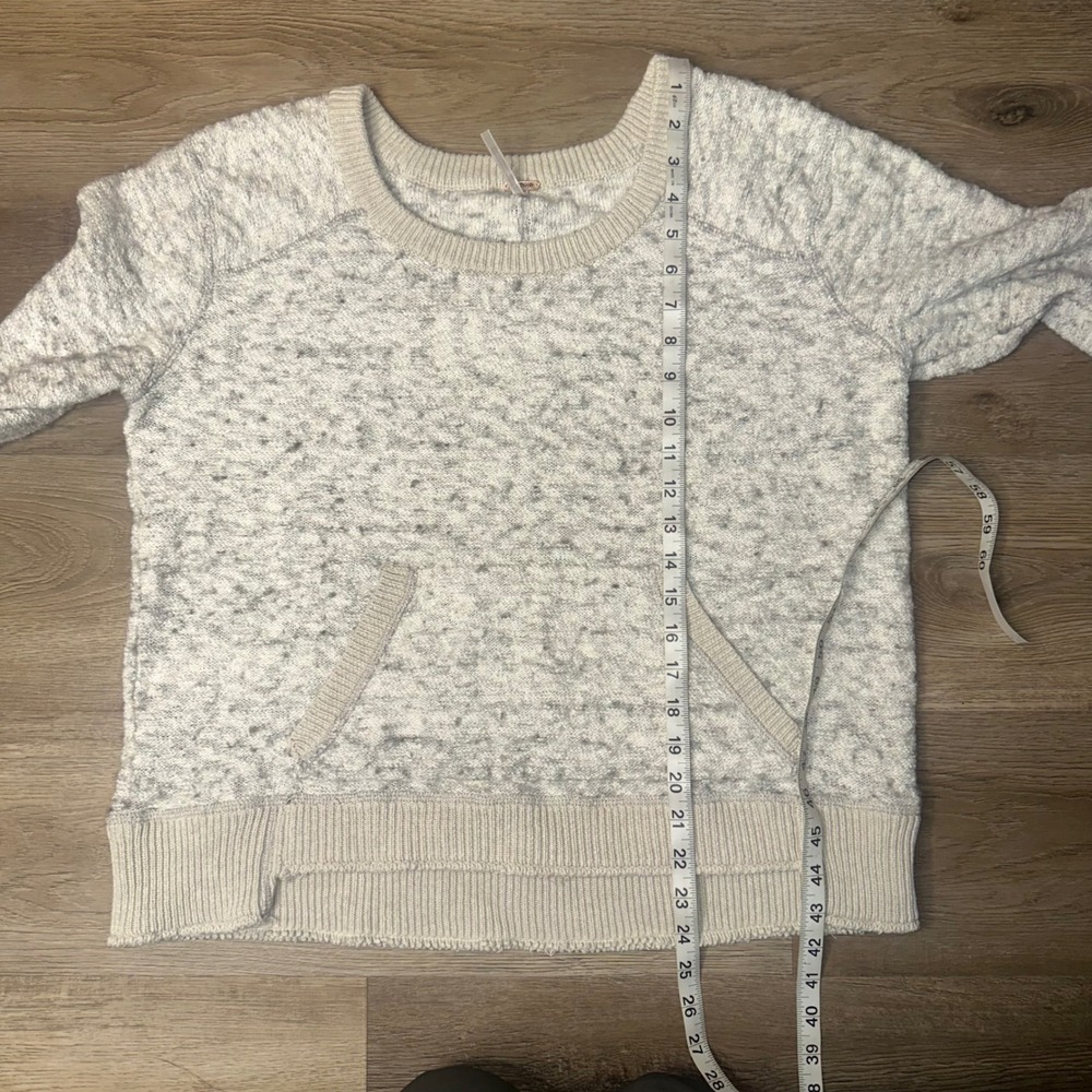 Free People Cozy Boucle Knit Pullover Sweater Pocket Front XS - Picture 7 of 7